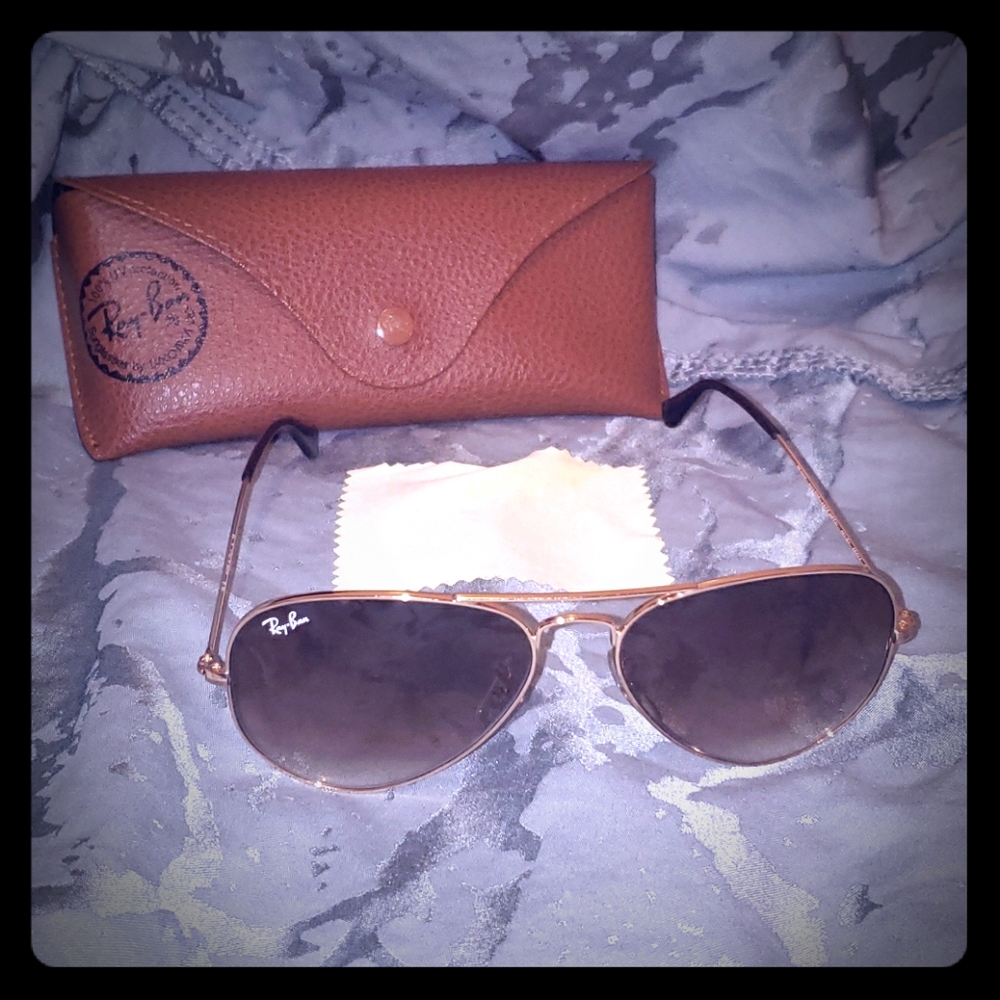 RAY-BAN SUN GLASSES. For WOMEN 😎😉